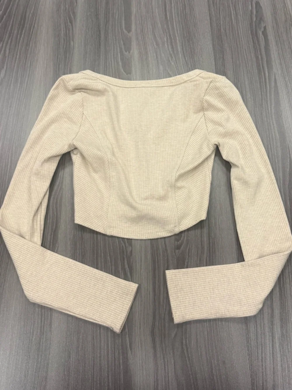 Garage Notch Front Long Sleeve Ribbed Top Size P/S - Picture 6 of 9